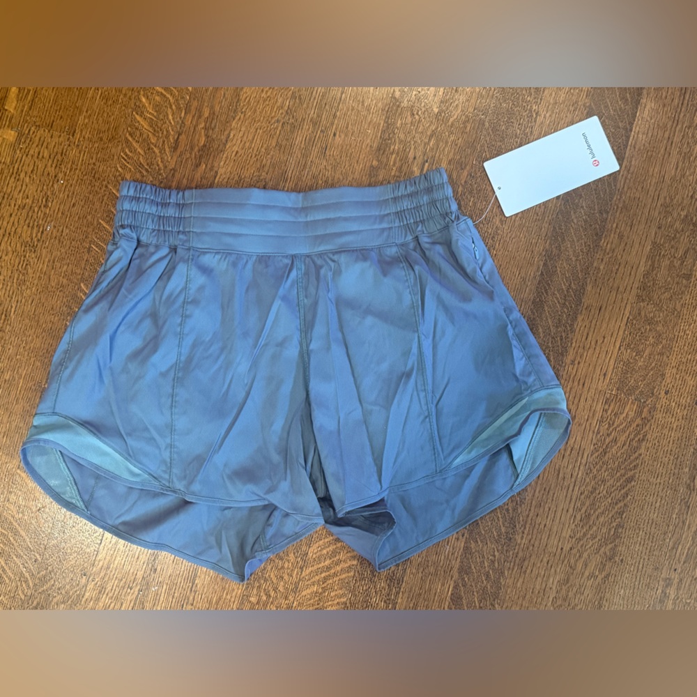 Lululemon Hotty Hot HR short - NWT rare 4” iridescent - Picture 7 of 7